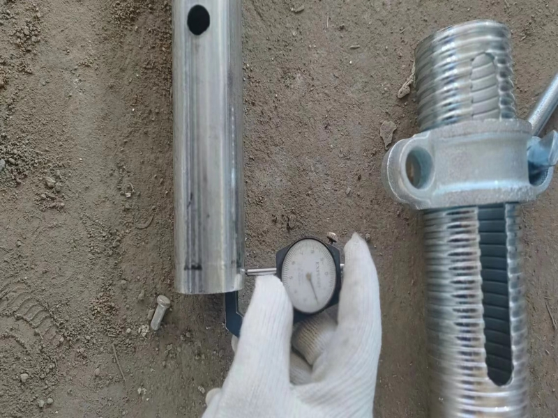 فحص شحنة السقالة النهائي (الحجم ، المظهر ، الحمل ، إلخ.)