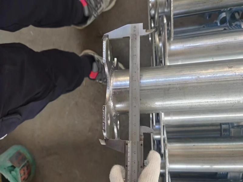 فحص شحنة السقالة النهائي (الحجم ، المظهر ، الحمل ، إلخ.)