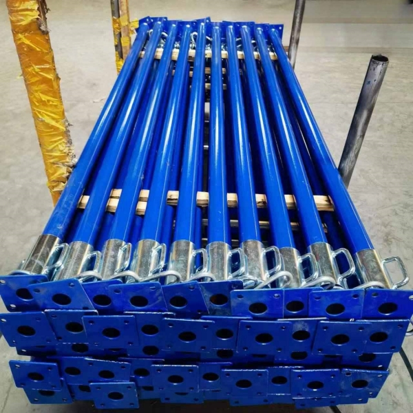 دعامة من الفولاذ